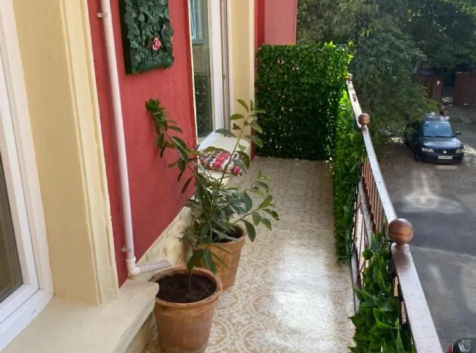 Casa Dell'arte Апартамент София